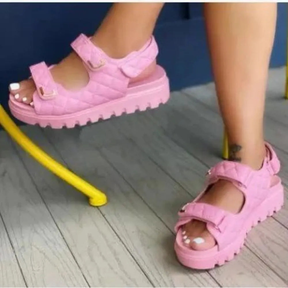 Sandales femme velcro : Confort optimal et style irrésistible