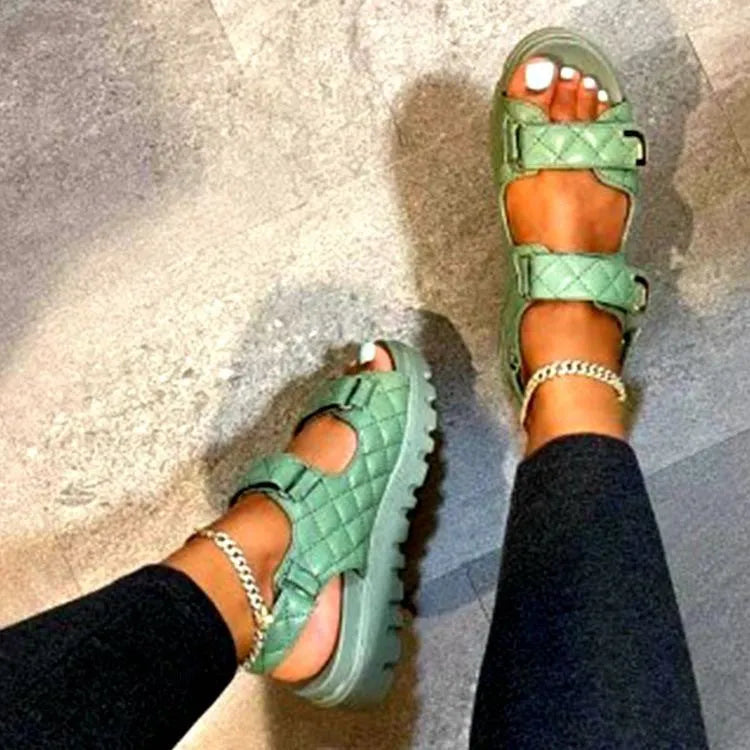 Sandales femme velcro : Confort optimal et style irrésistible
